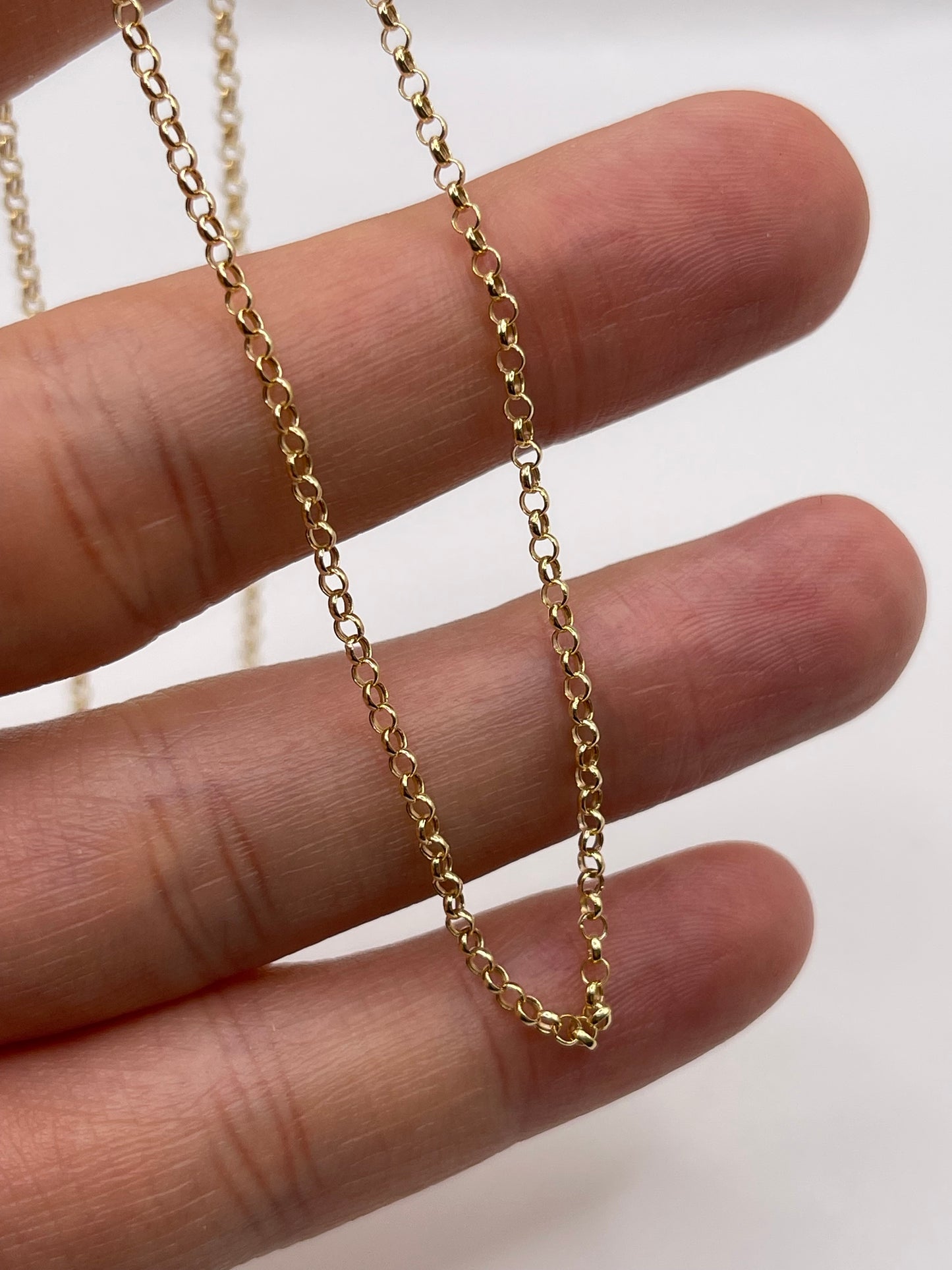 9ct gold chain 290