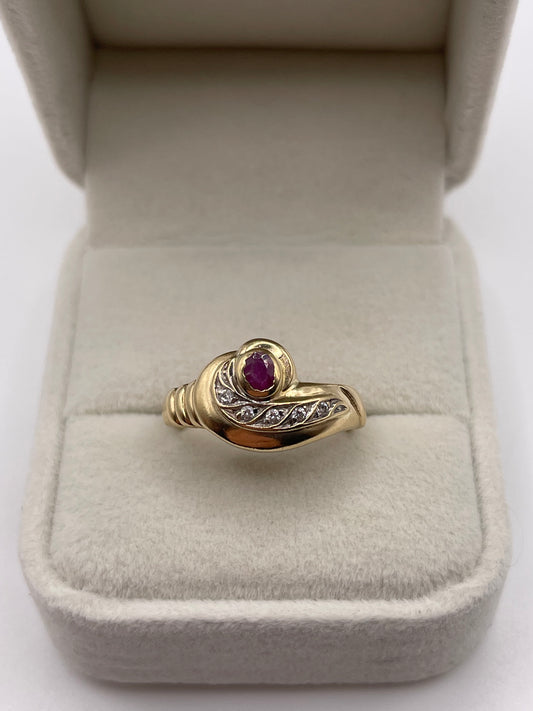 9ct gold ruby and cz ring