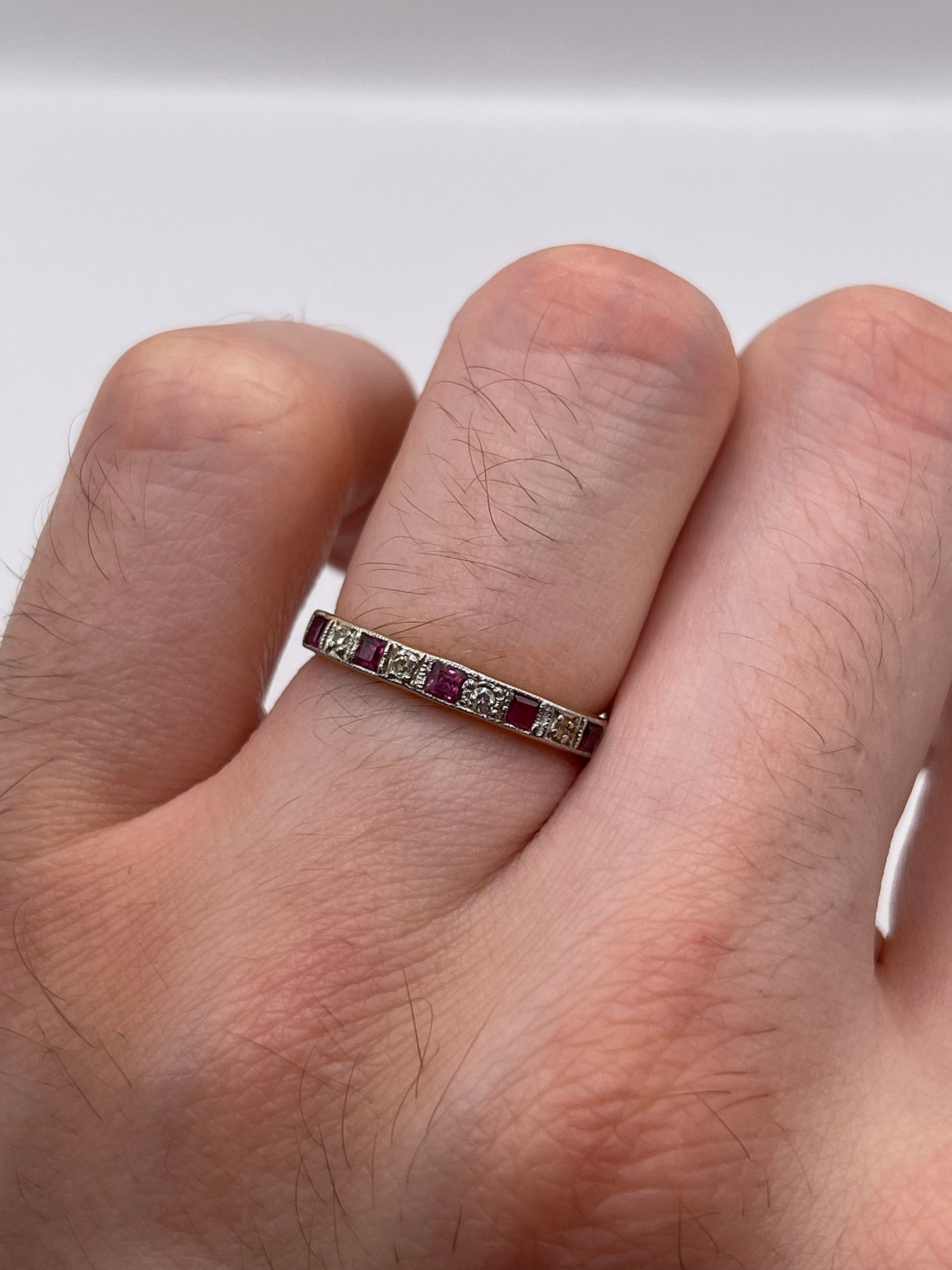 18ct gold ruby and diamond ring