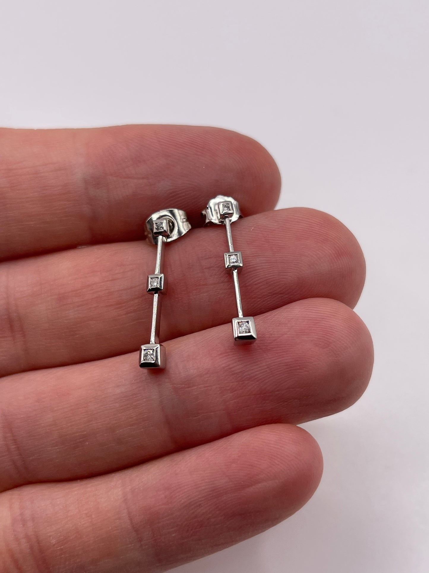 9ct white gold diamond earrings