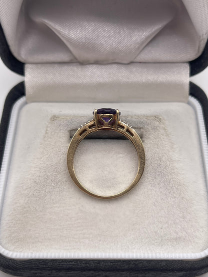 9ct gold amethyst and diamond ring
