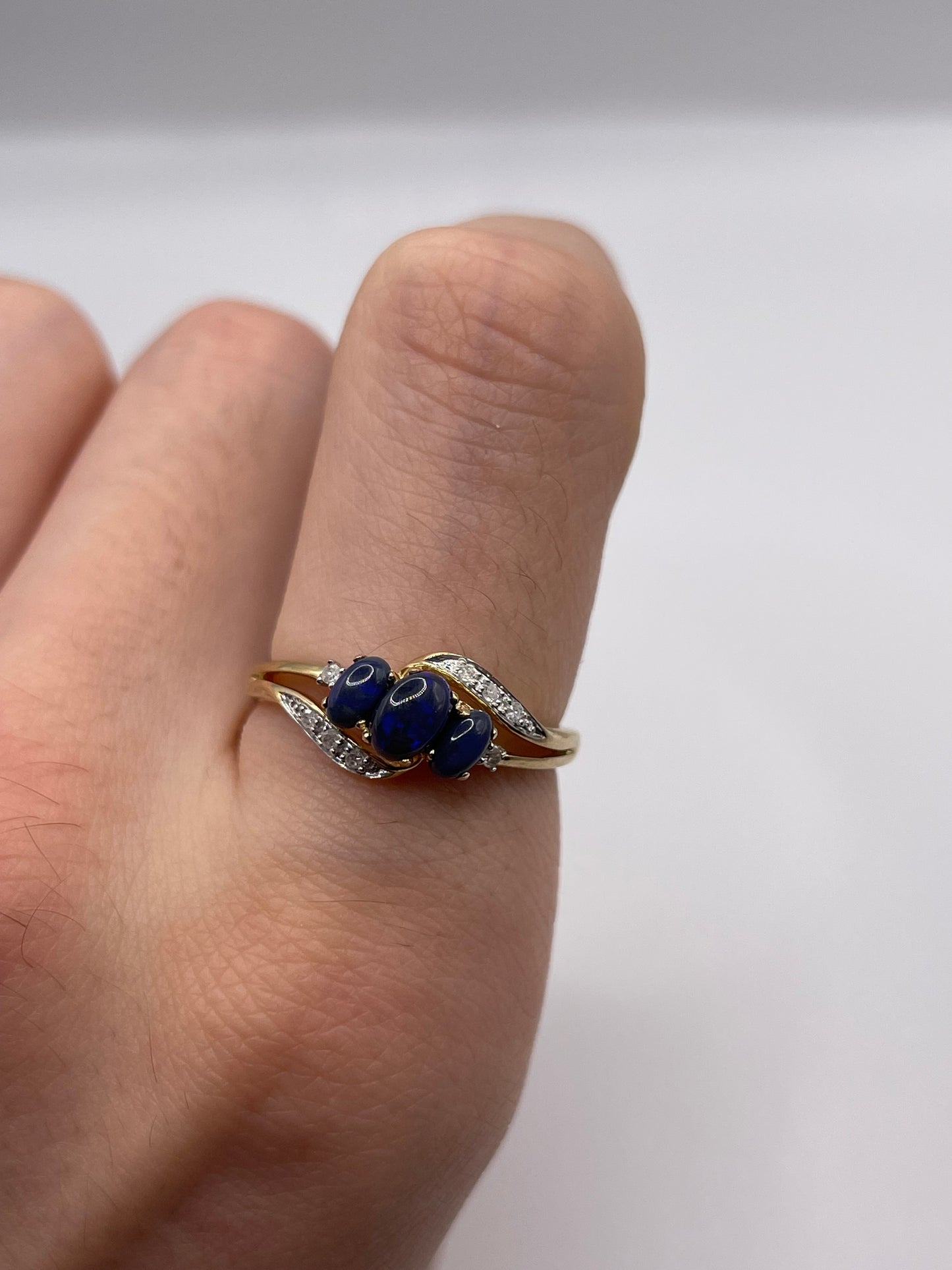 9ct gold opal and diamond ring