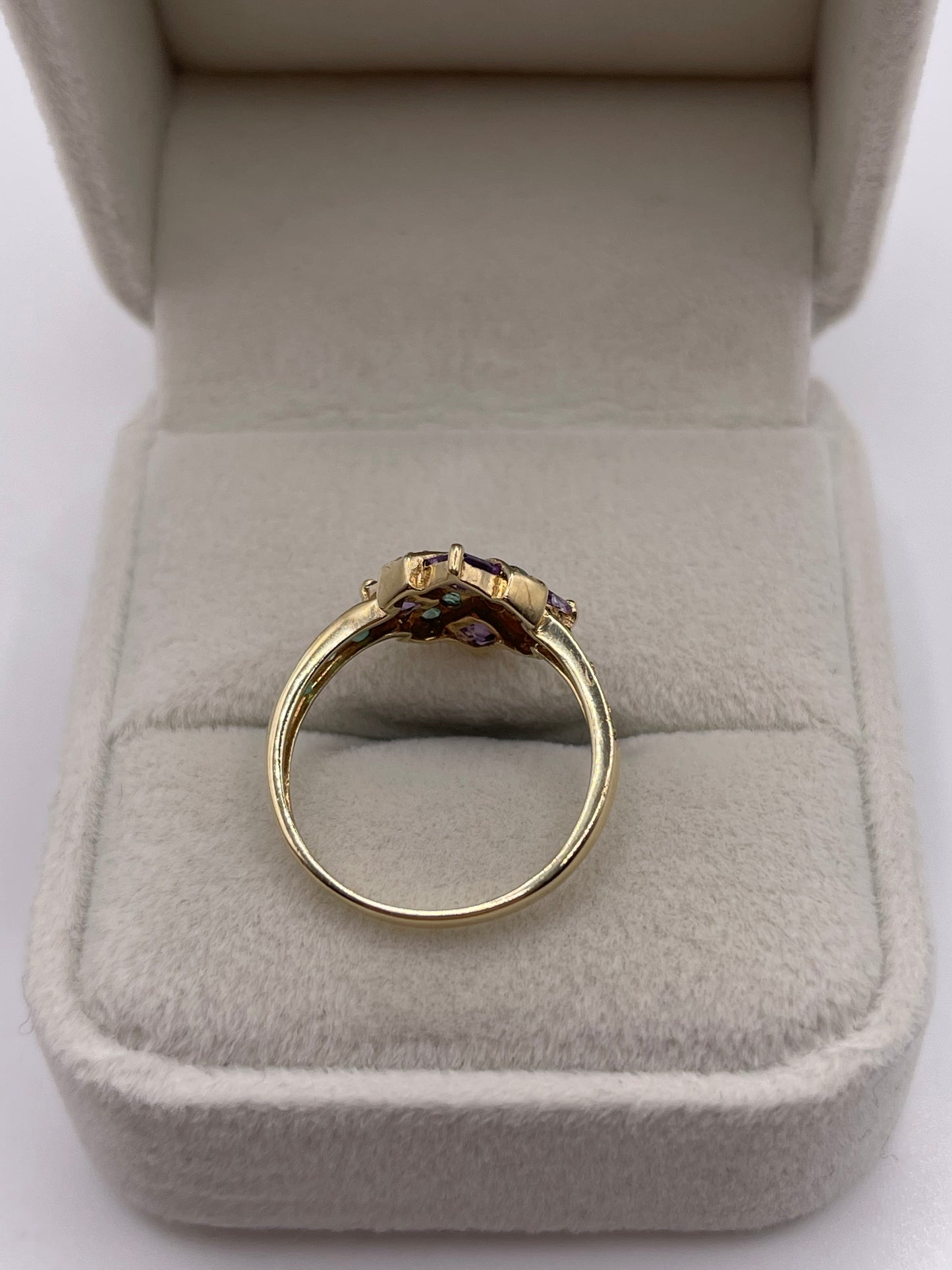 9ct gold amethyst and emerald ring