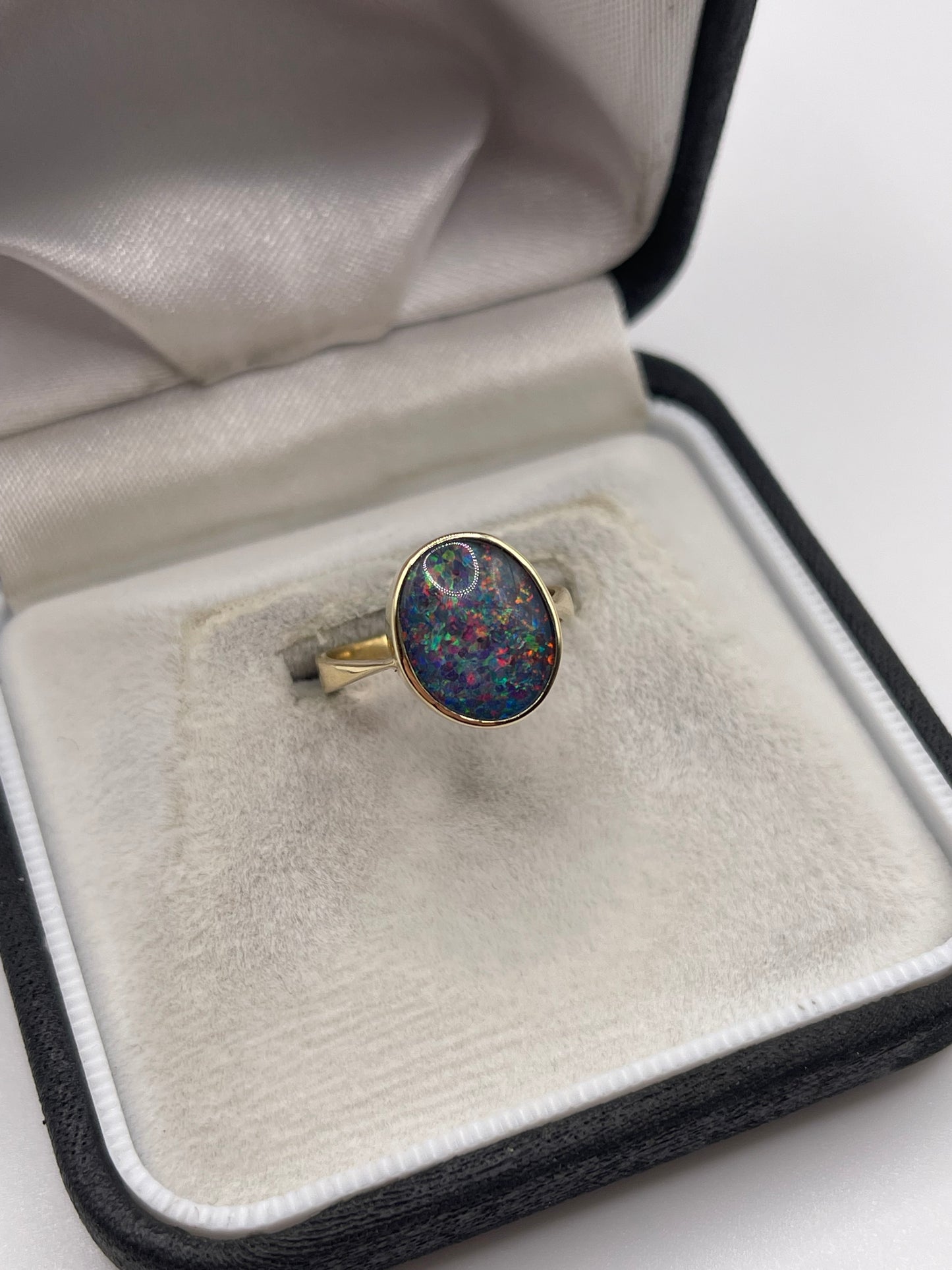 9ct gold black opal triplet ring