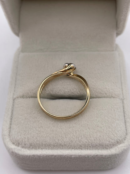 9ct gold diamond ring