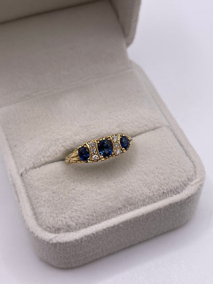 18ct gold sapphire and diamond ring