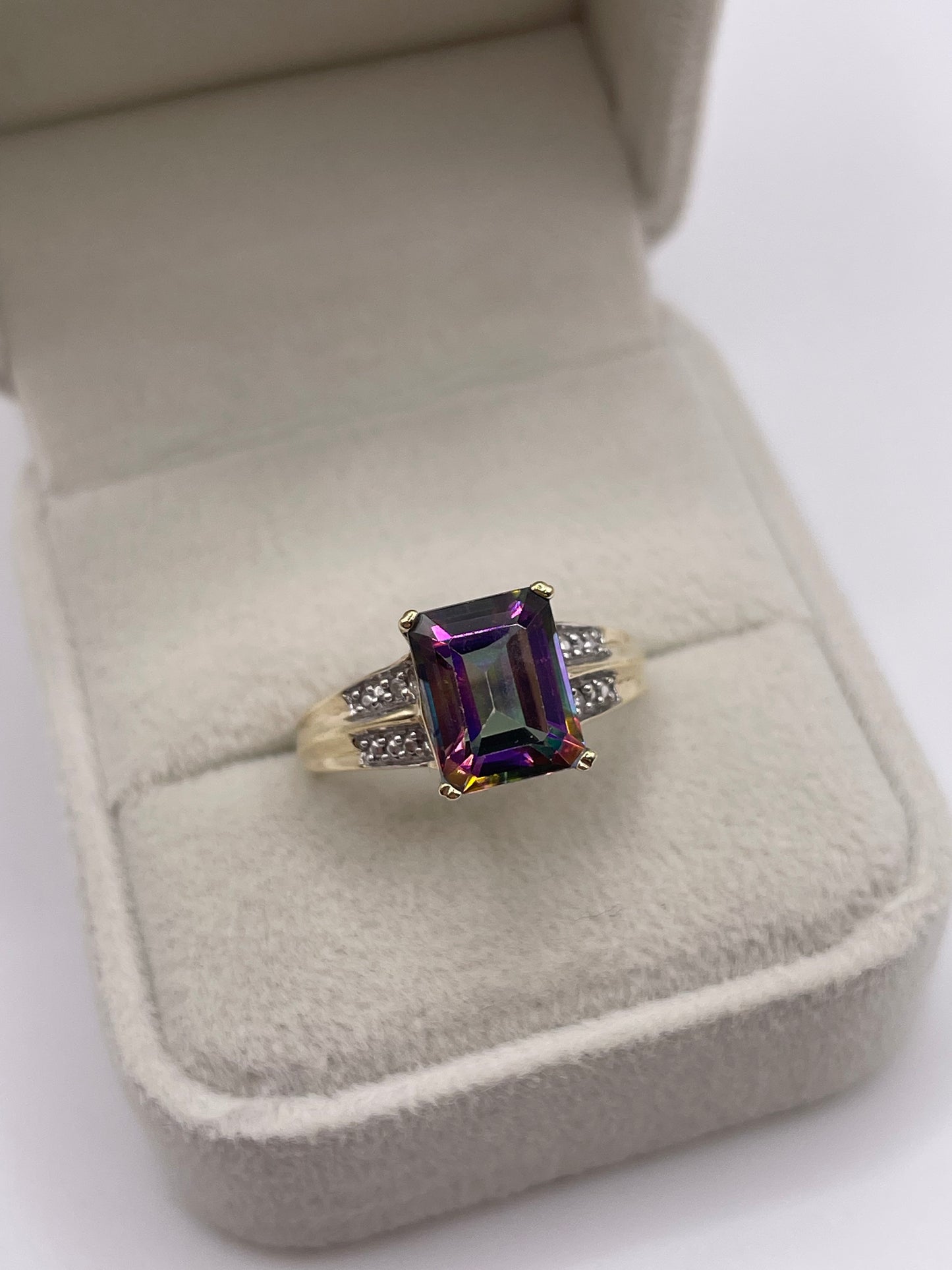 9ct gold mystic topaz and diamond ring