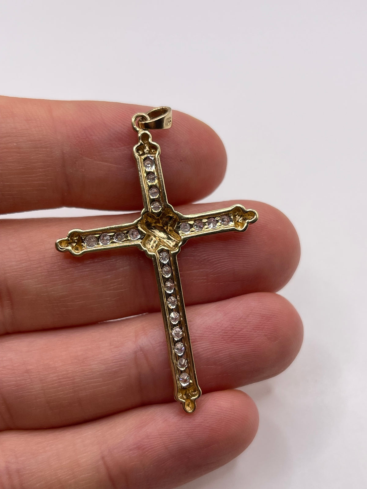9ct gold diamond cross pendant