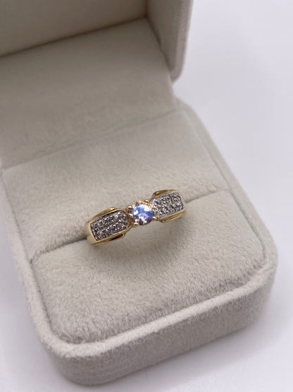 9ct gold rainbow moonstone and zircon ring