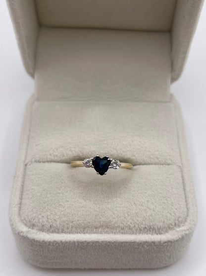 9ct gold sapphire and diamond ring