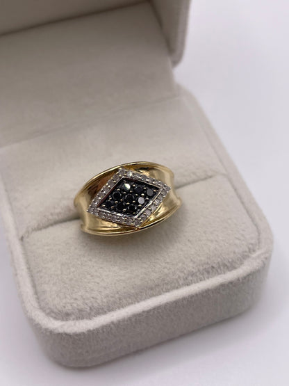 9ct gold diamond cluster ring