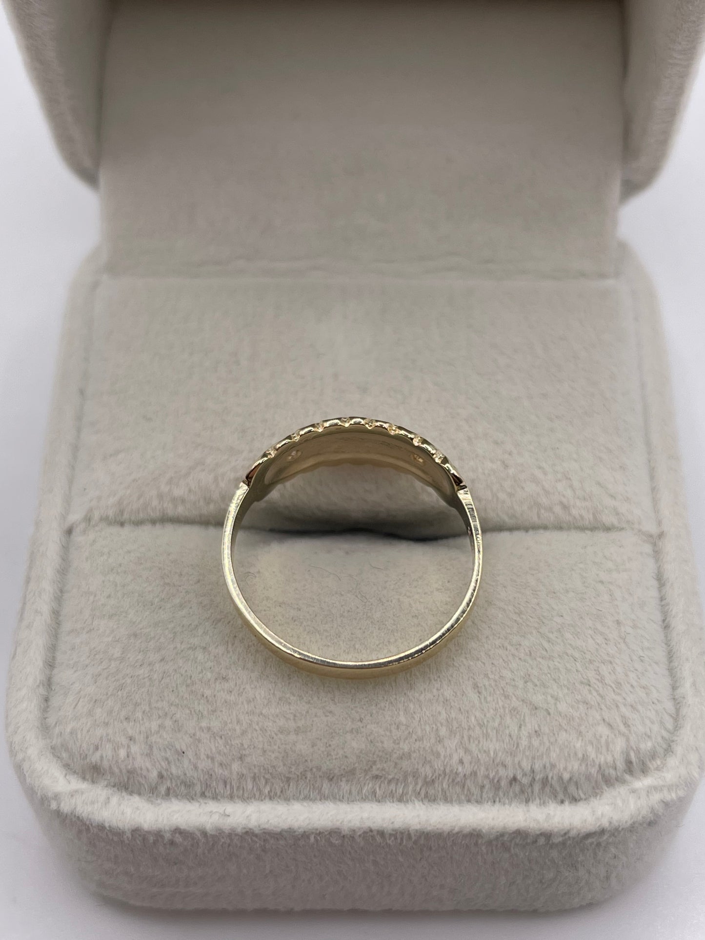 9ct gold pearl and diamond ring
