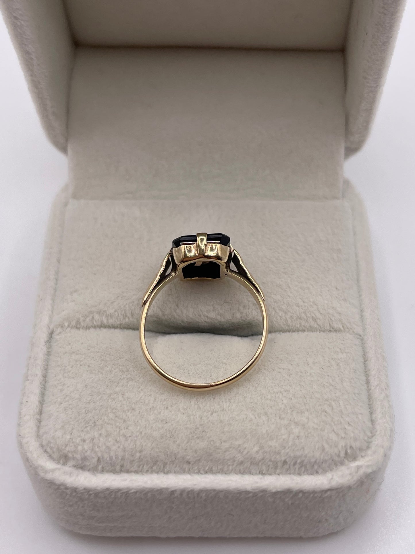 9ct gold onyx initial ring