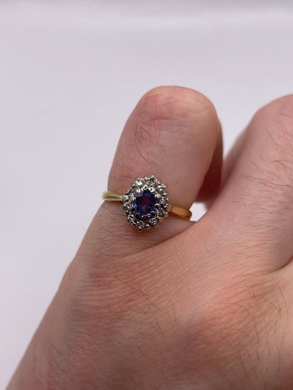 18ct gold sapphire and diamond ring