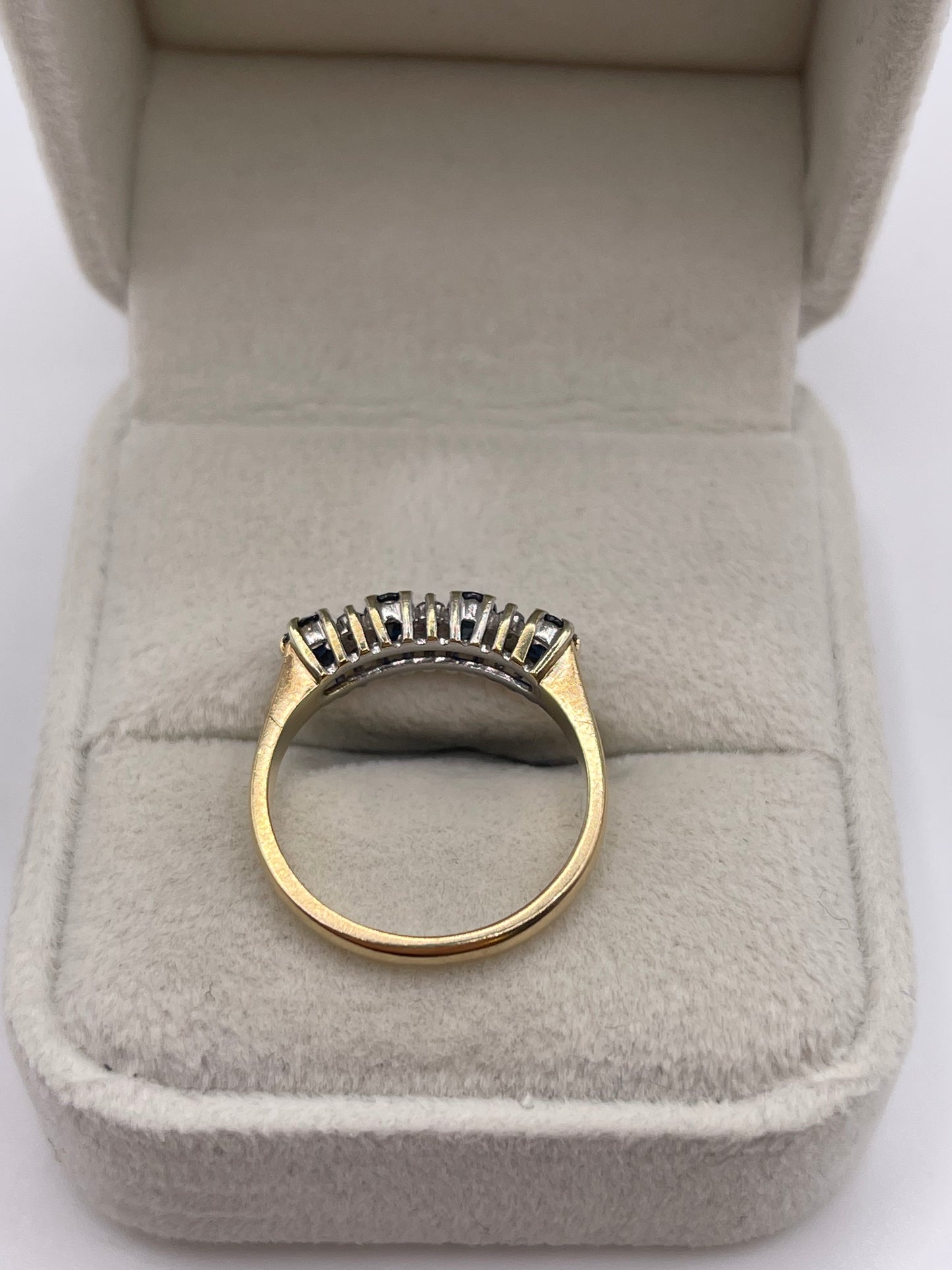 9ct gold sapphire and diamond ring