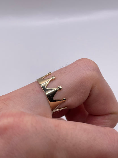 9ct gold crown ring
