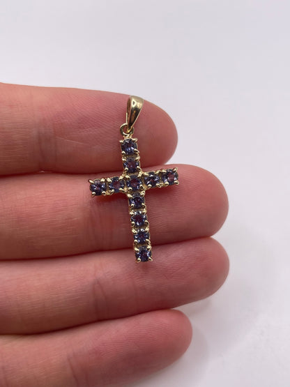 9ct gold iolite cross pendant