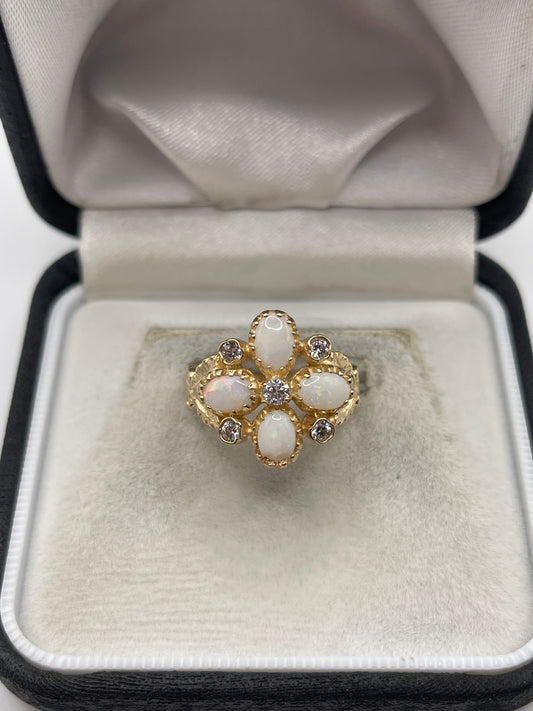 9ct gold opal and cz ring