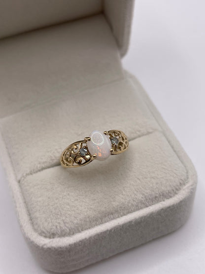 9ct gold opal and alexandrite ring