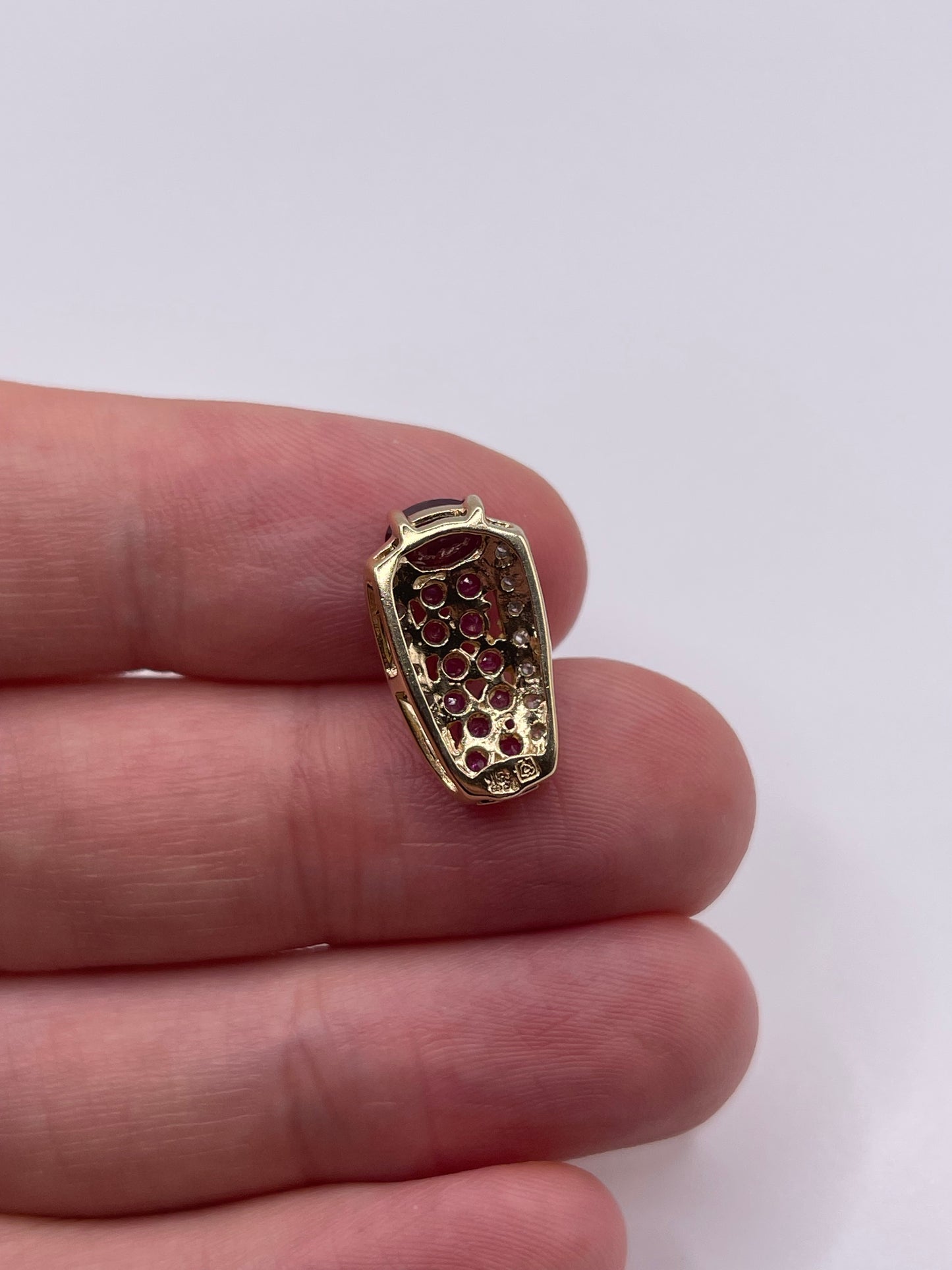 9ct gold ruby and diamond pendant