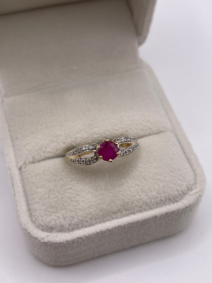 14ct gold ruby and diamond ring