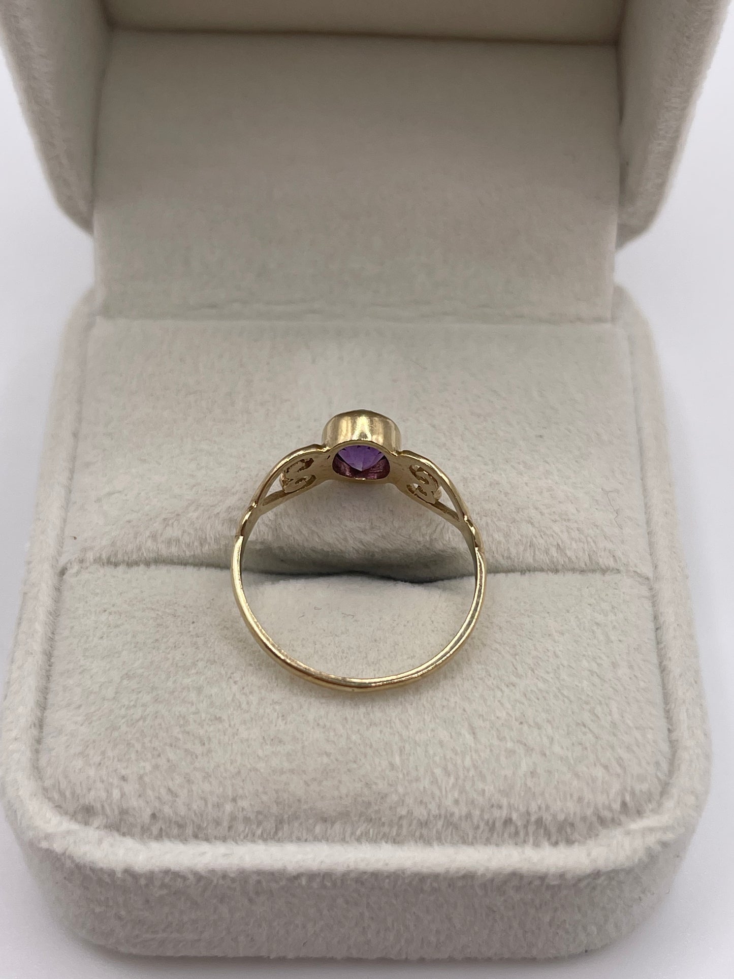 9ct gold amethyst ring
