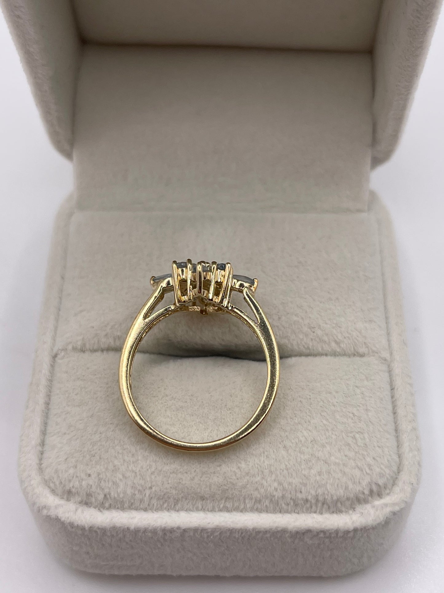 9ct gold aquamarine cluster ring