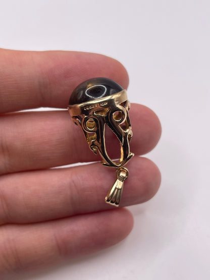 9ct gold cabochon quartz fob pendant