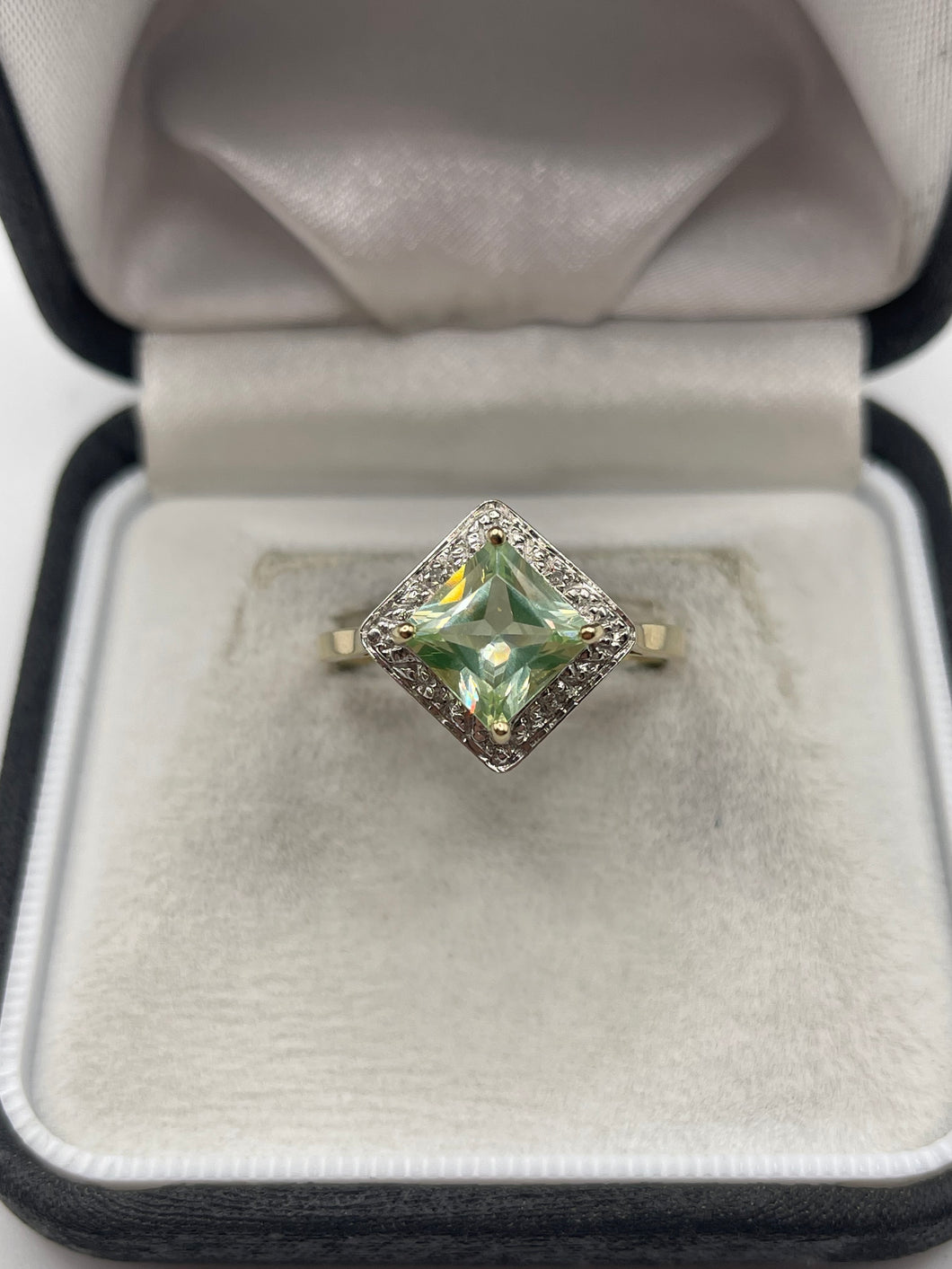 9ct gold synthetic spinel and diamond ring