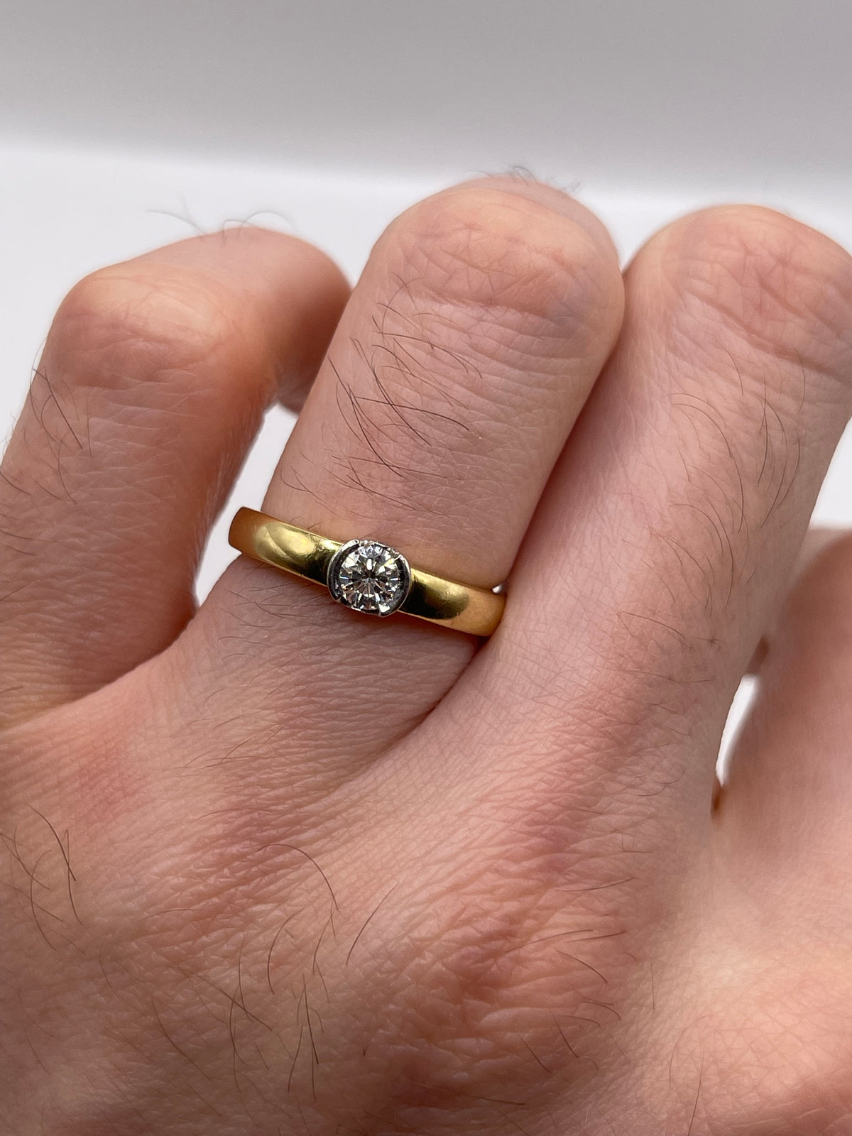 18ct gold diamond ring