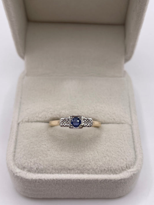 9ct gold platinum sapphire and diamond ring