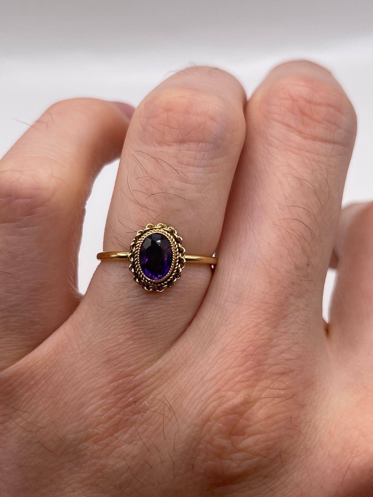 9ct gold amethyst ring