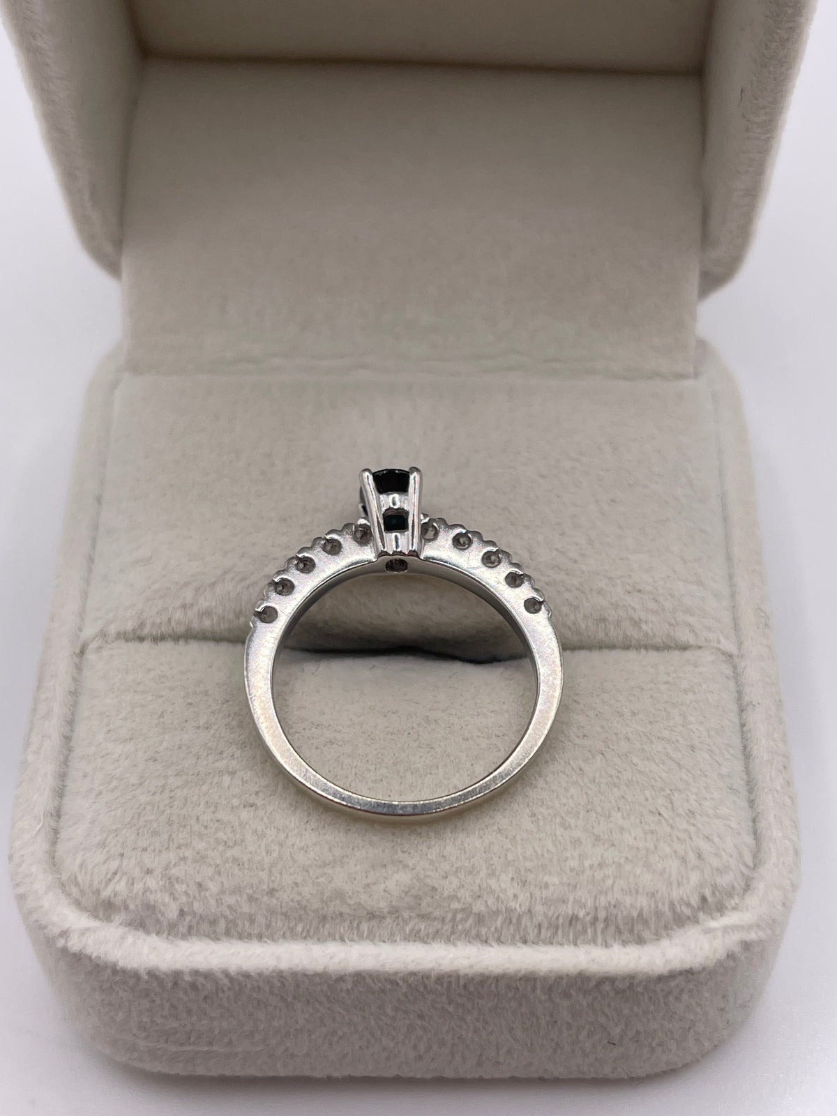 9ct white gold sapphire and diamond ring