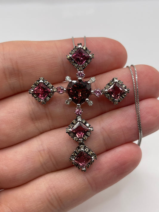 18ct white gold tourmaline and diamond necklace