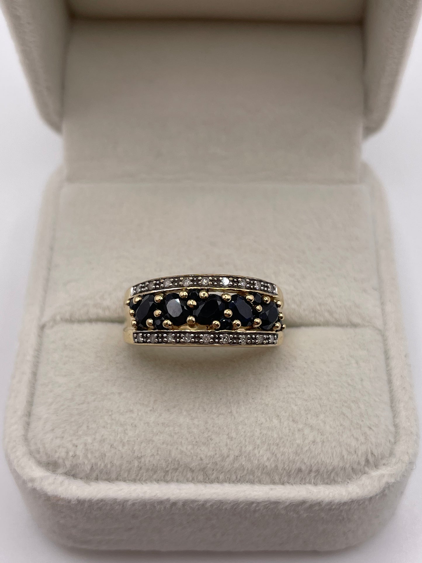 9ct gold sapphire and diamond ring