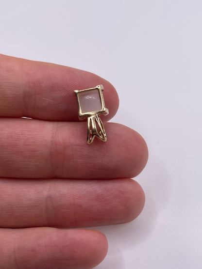 9ct gold moonstone pendant