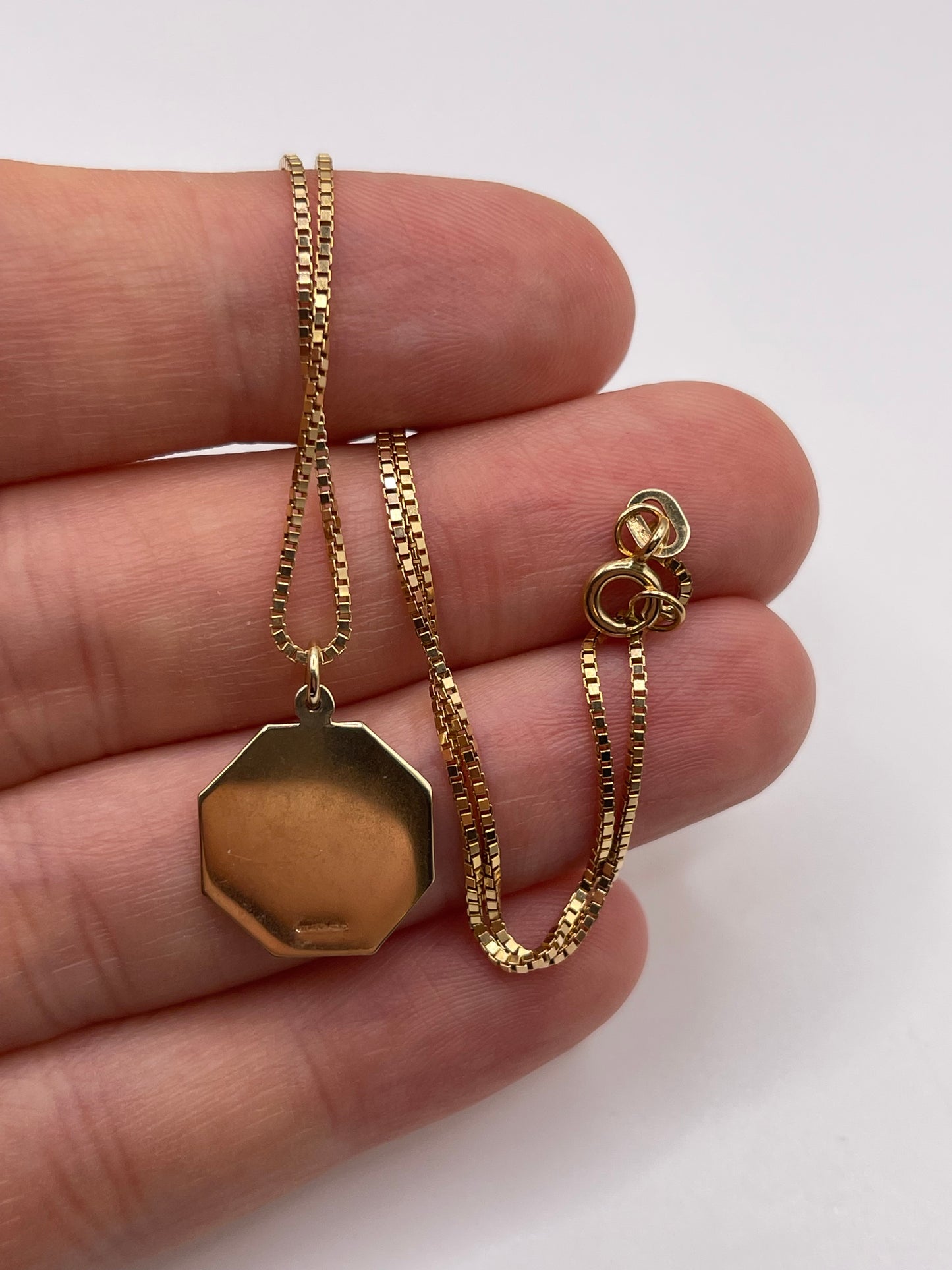 9ct gold st Christopher necklace