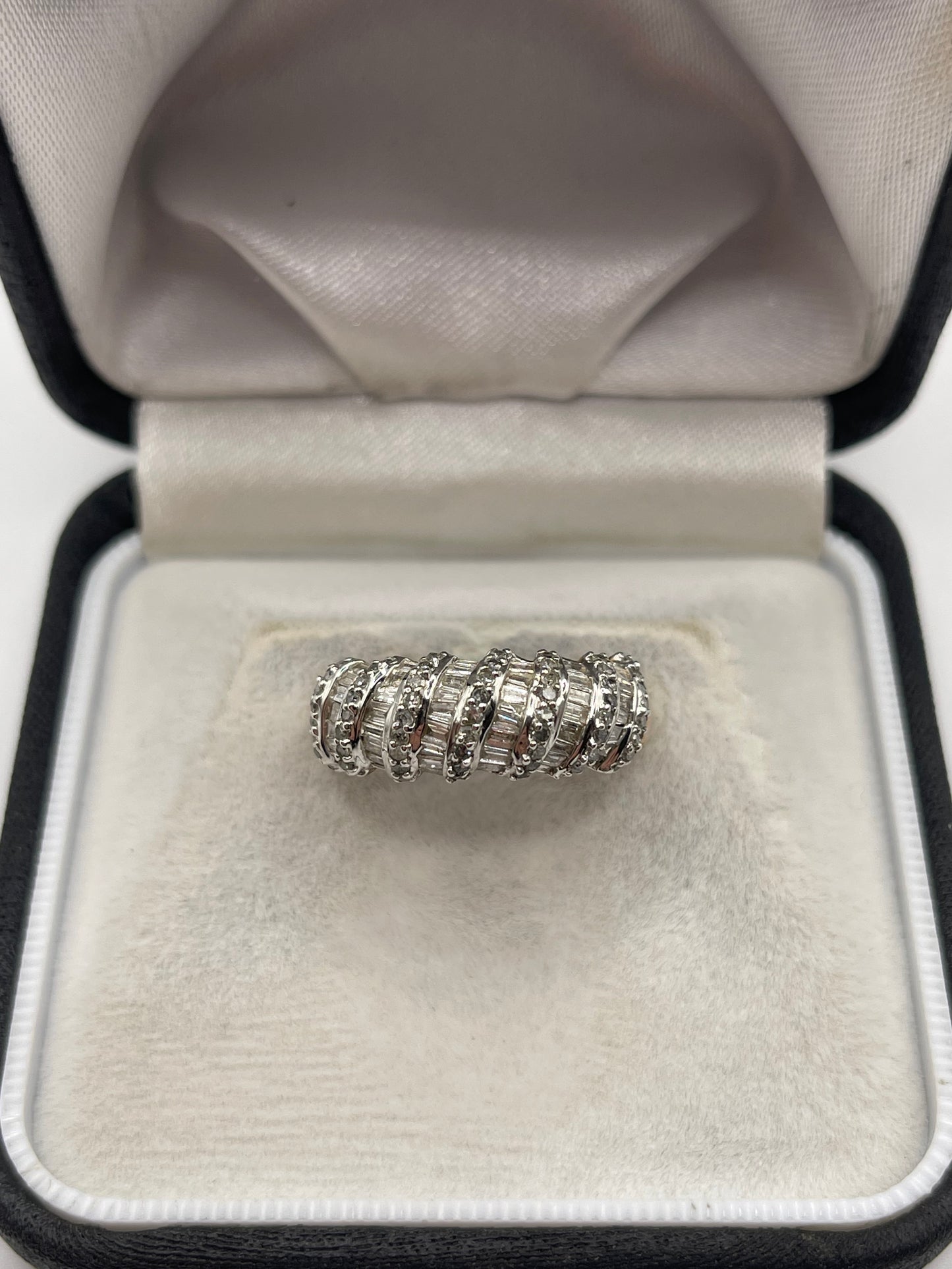 9ct gold diamond cluster ring