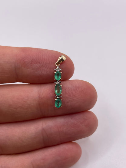 9ct gold emerald and diamond pendant