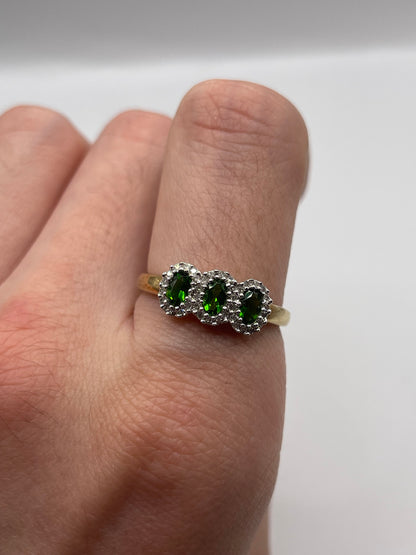 9ct gold diopside and diamond ring