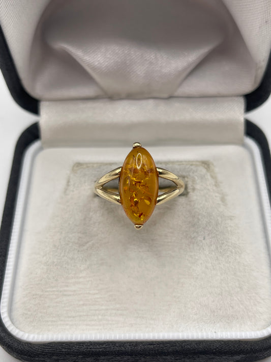 9ct gold amber ring