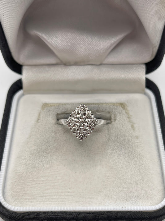 9ct white gold diamond cluster ring
