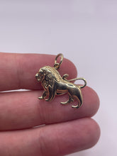 Load image into Gallery viewer, 9ct gold Leo lion pendant
