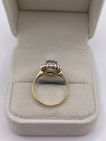 9ct gold aquamarine and diamond ring