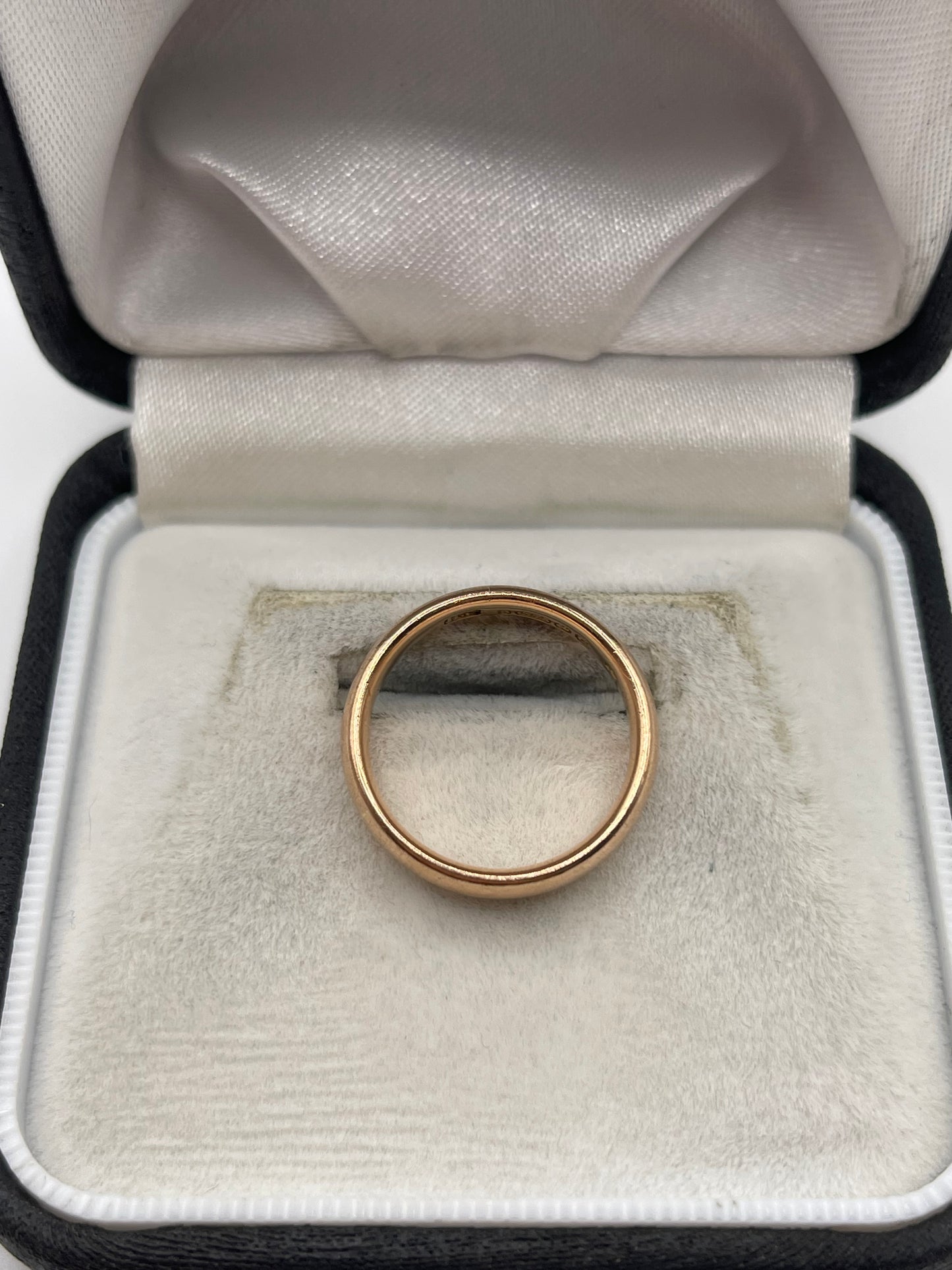 9ct rose gold band