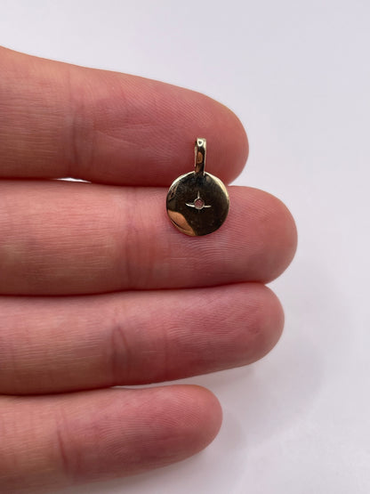 9ct gold topaz pendant