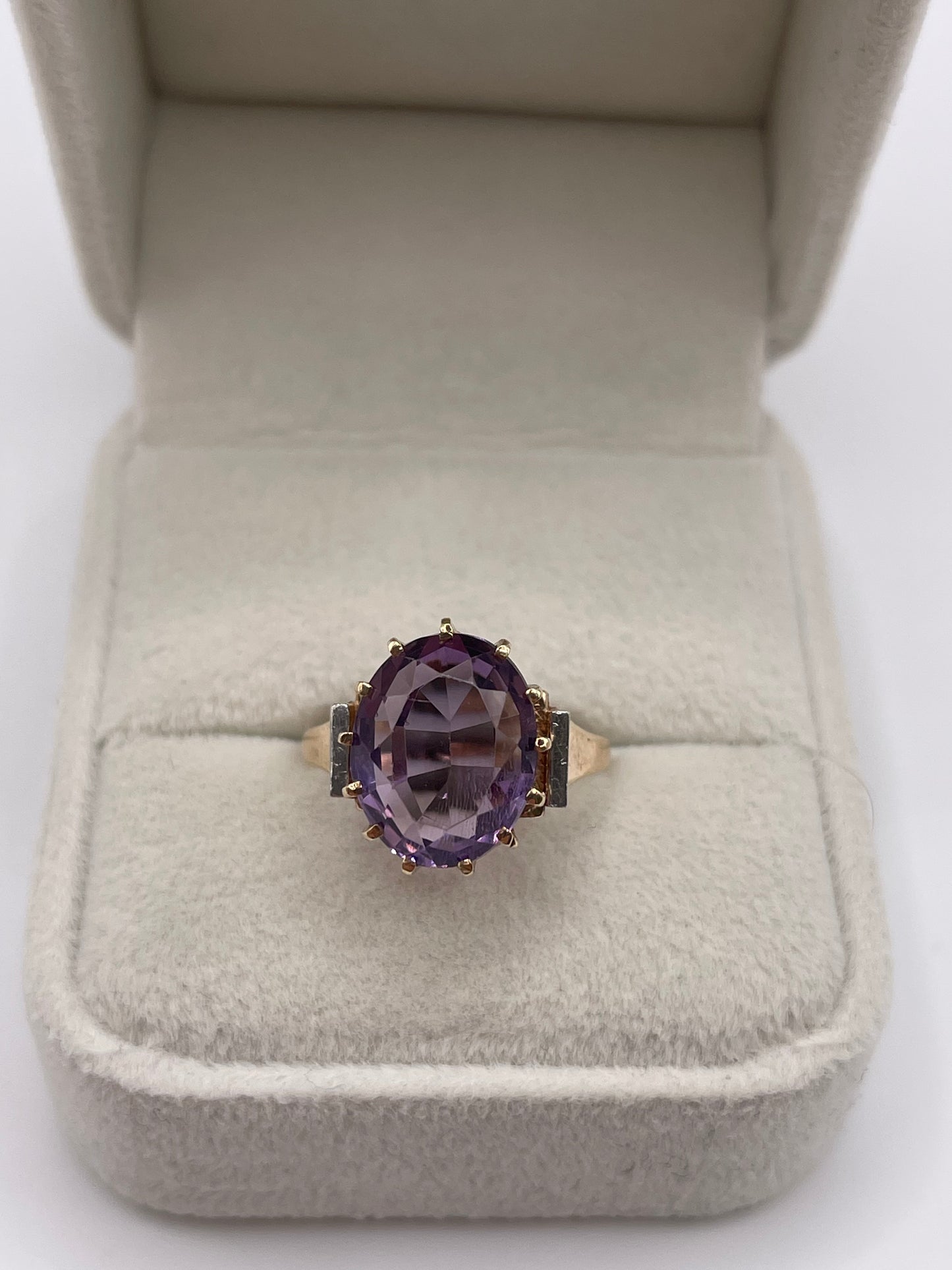 9ct gold amethyst ring