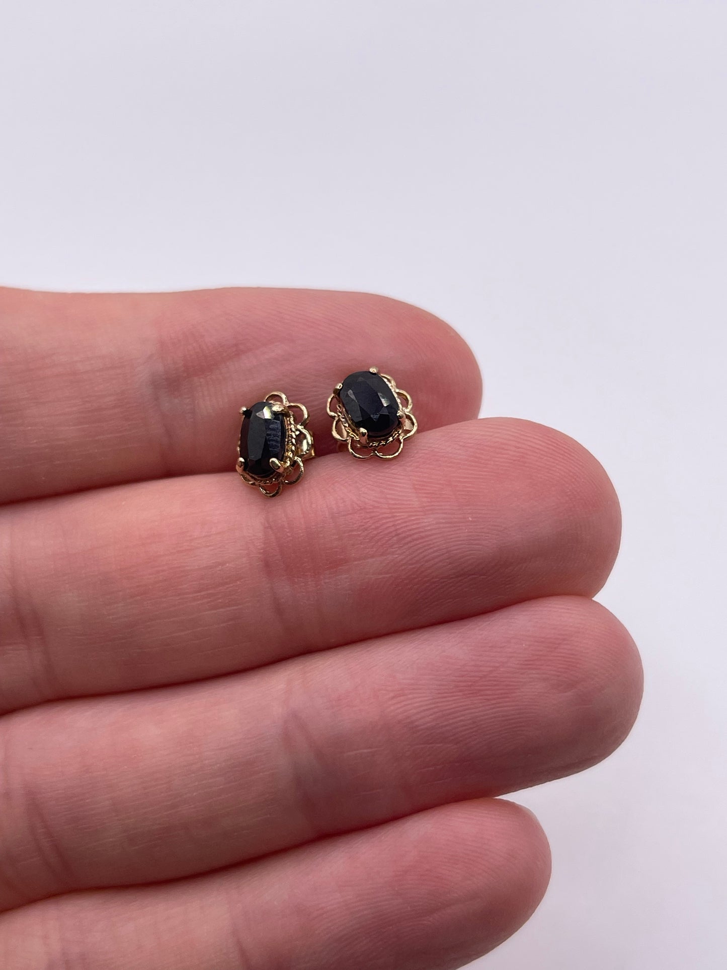 9ct gold sapphire earrings