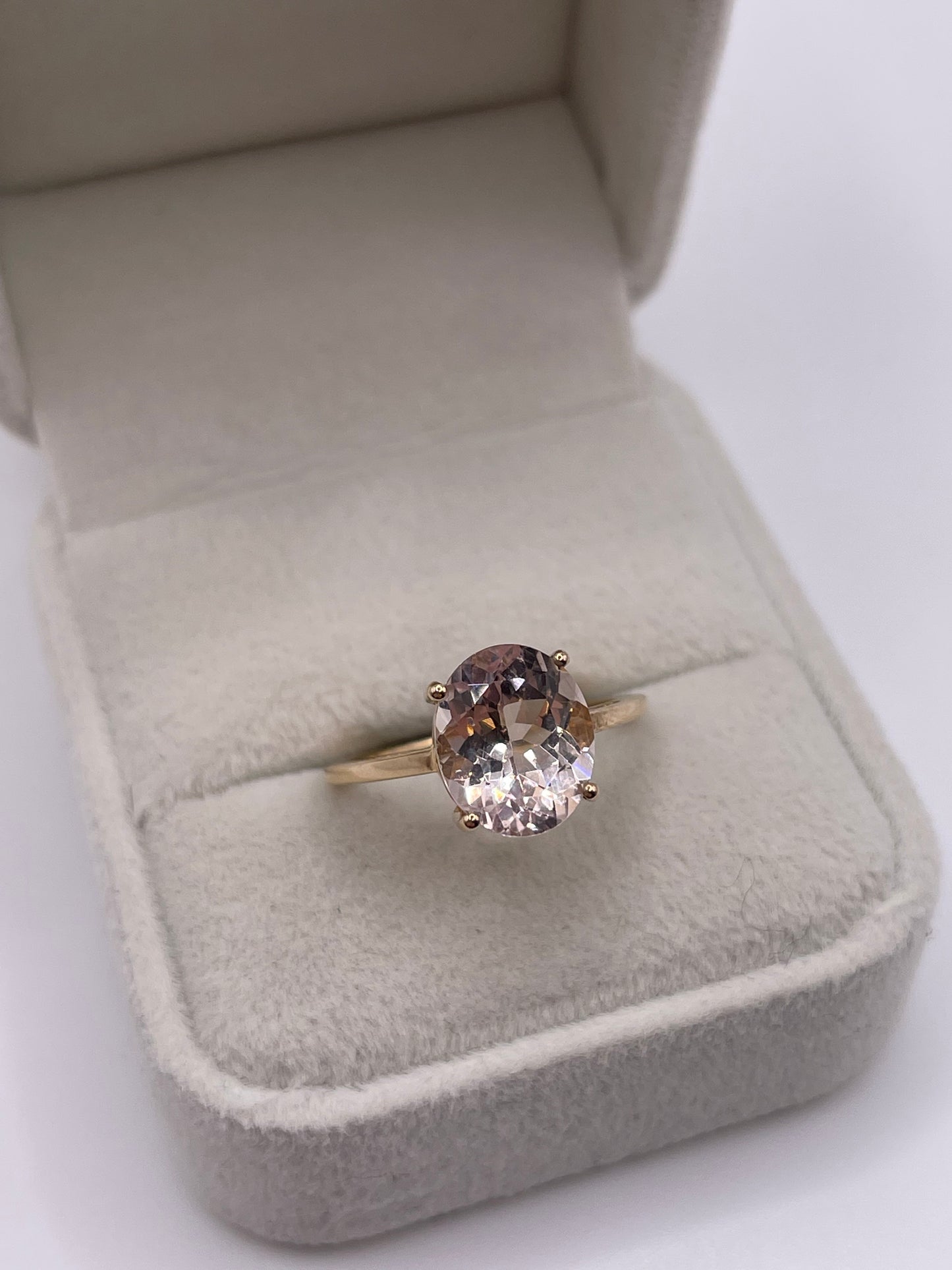 9ct gold morganite ring
