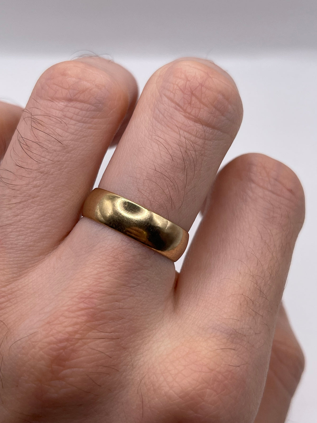9ct gold band